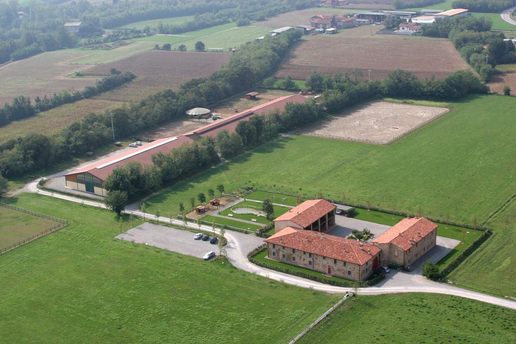 Agriturismo Ca Del Lupo Pallazzolo sullʼOglio Exterior foto