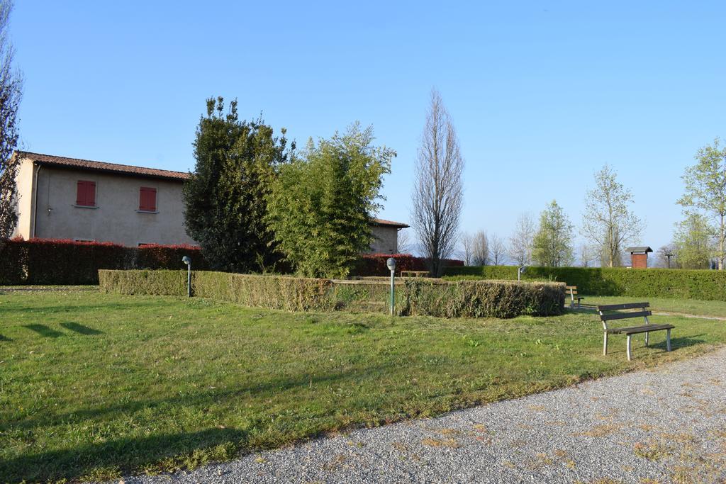 Agriturismo Ca Del Lupo Pallazzolo sullʼOglio Exterior foto